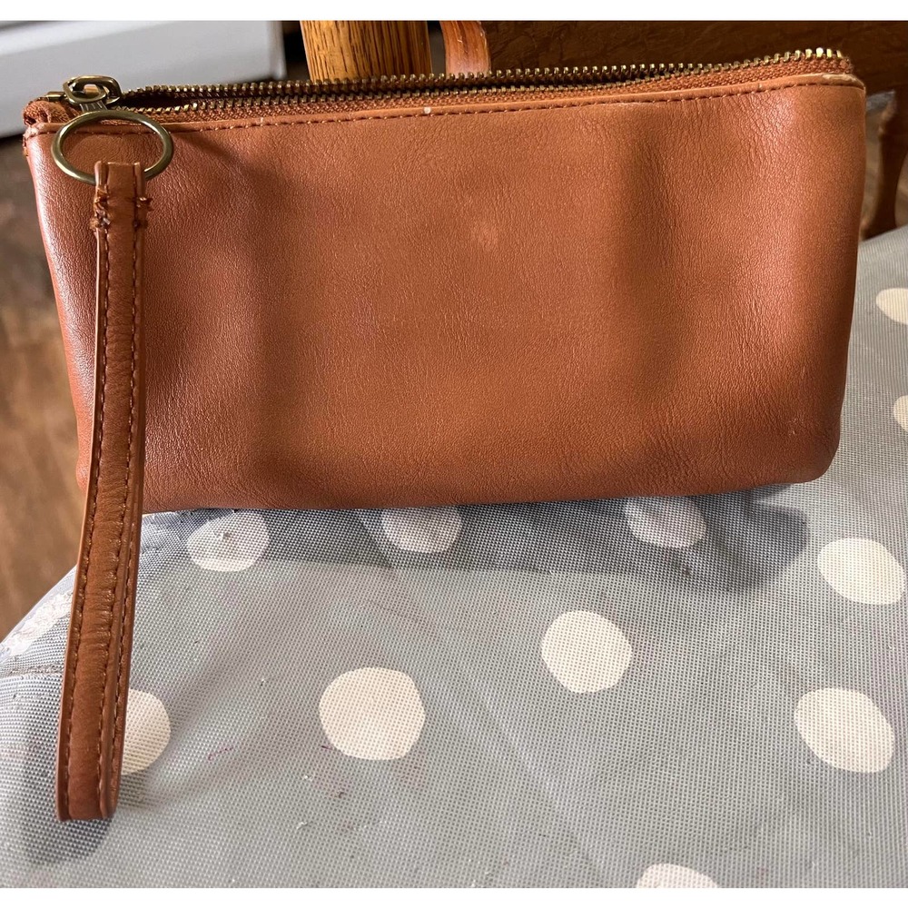 Universal Thread 100% Brown Leather Wristlet